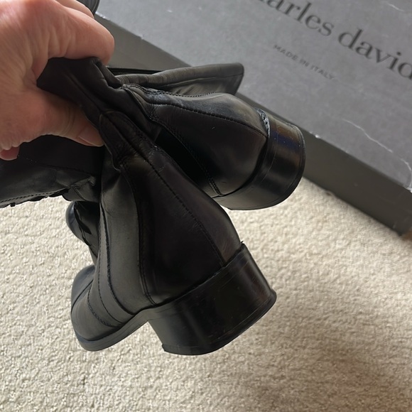 Charles David tall, black leather boots with lace up at angle. Side zip. - Picture 8 of 8